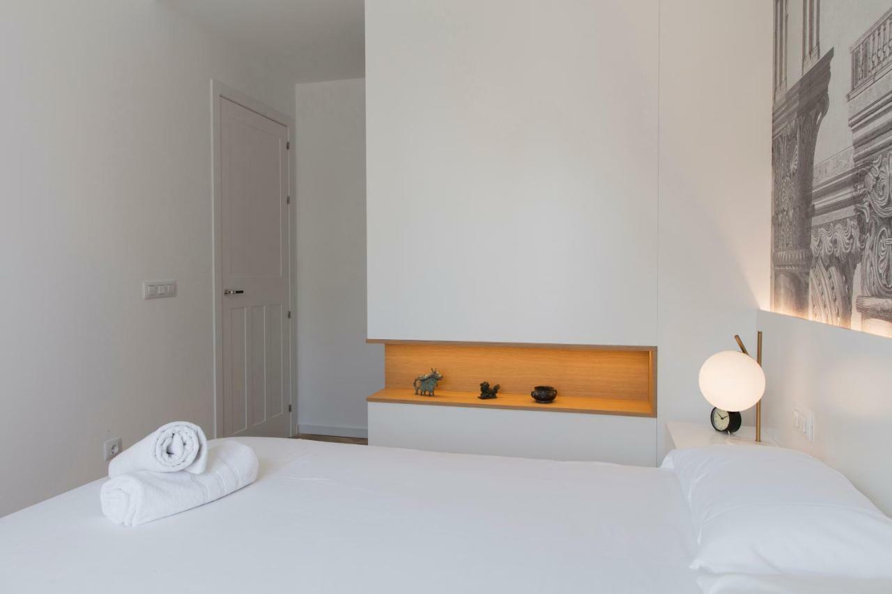 Florit Flats - Chic And Central In A Lively But Quiet Area All Walking Distance Valencia Bagian luar foto