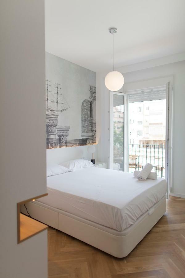 Florit Flats - Chic And Central In A Lively But Quiet Area All Walking Distance Valencia Bagian luar foto