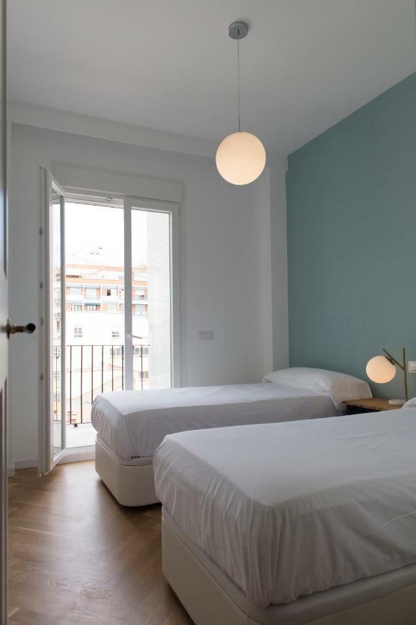 Florit Flats - Chic And Central In A Lively But Quiet Area All Walking Distance Valencia Bagian luar foto